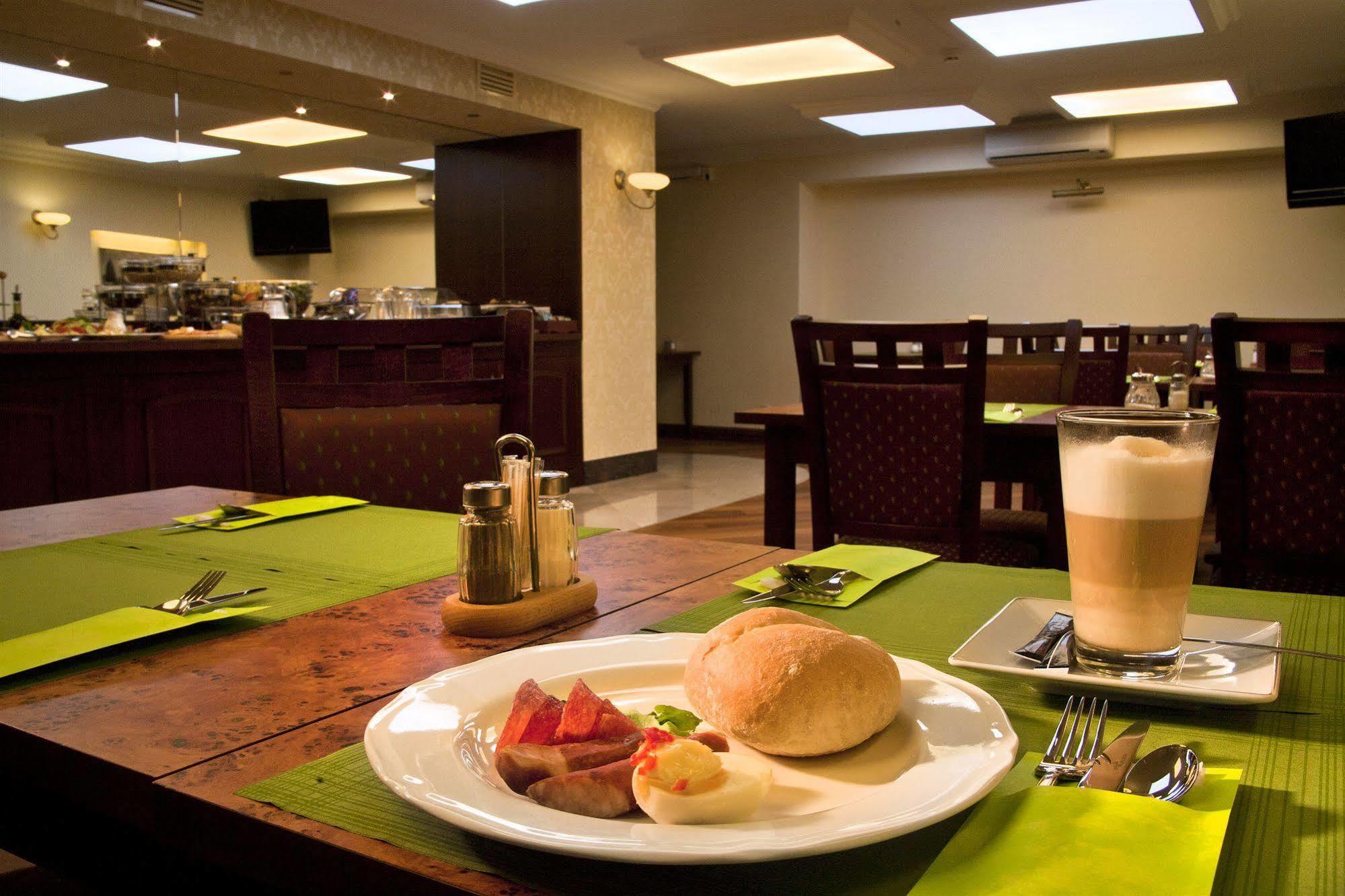 Kobza Haus Old Town Bed & Breakfast Гданск Екстериор снимка